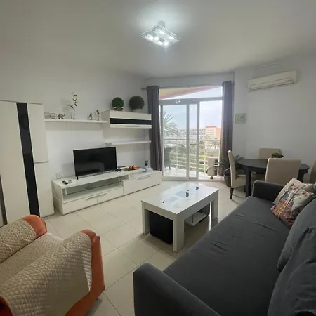 Apartamento Con Piscina