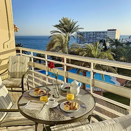 Con Piscina * Τορρεμολίνος