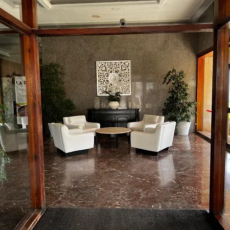 Con Piscina Διαμέρισμα *