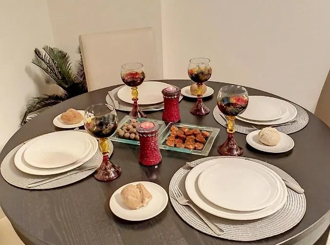 Con Piscina شقة *