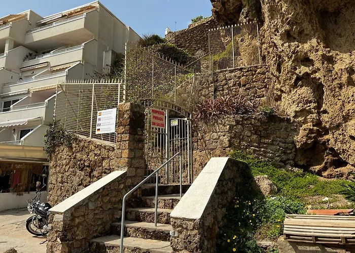 Con Piscina توريمولينوس